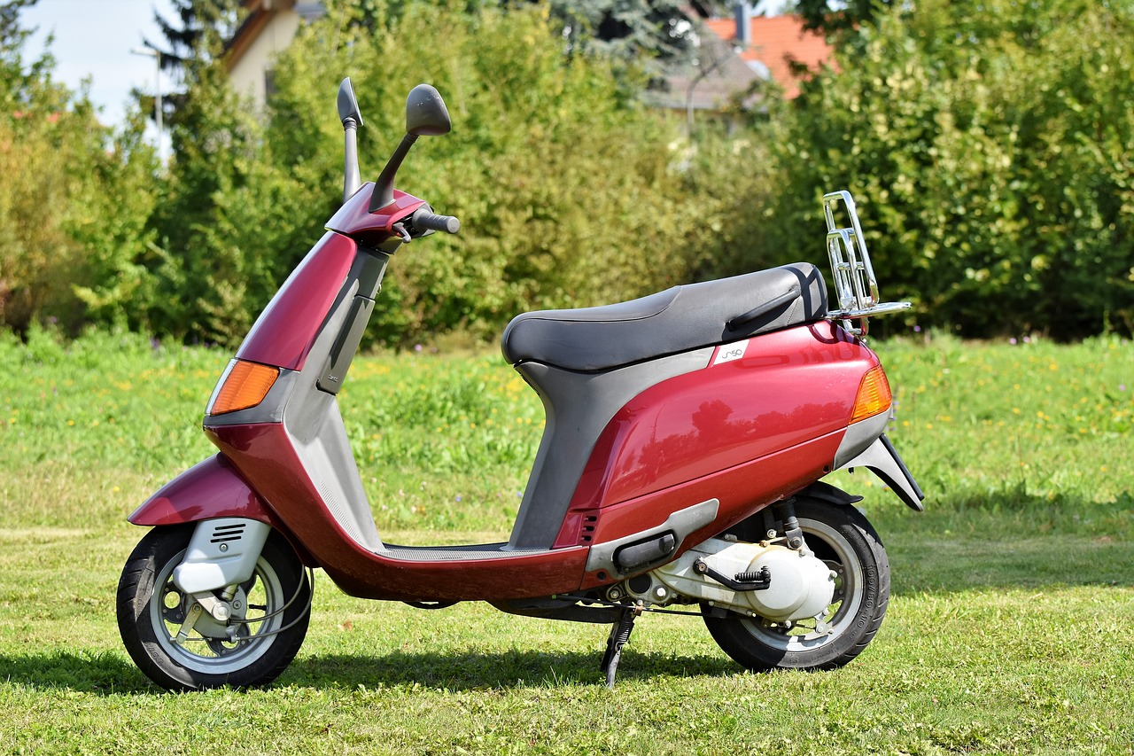 piaggio  roller  vespa free photo