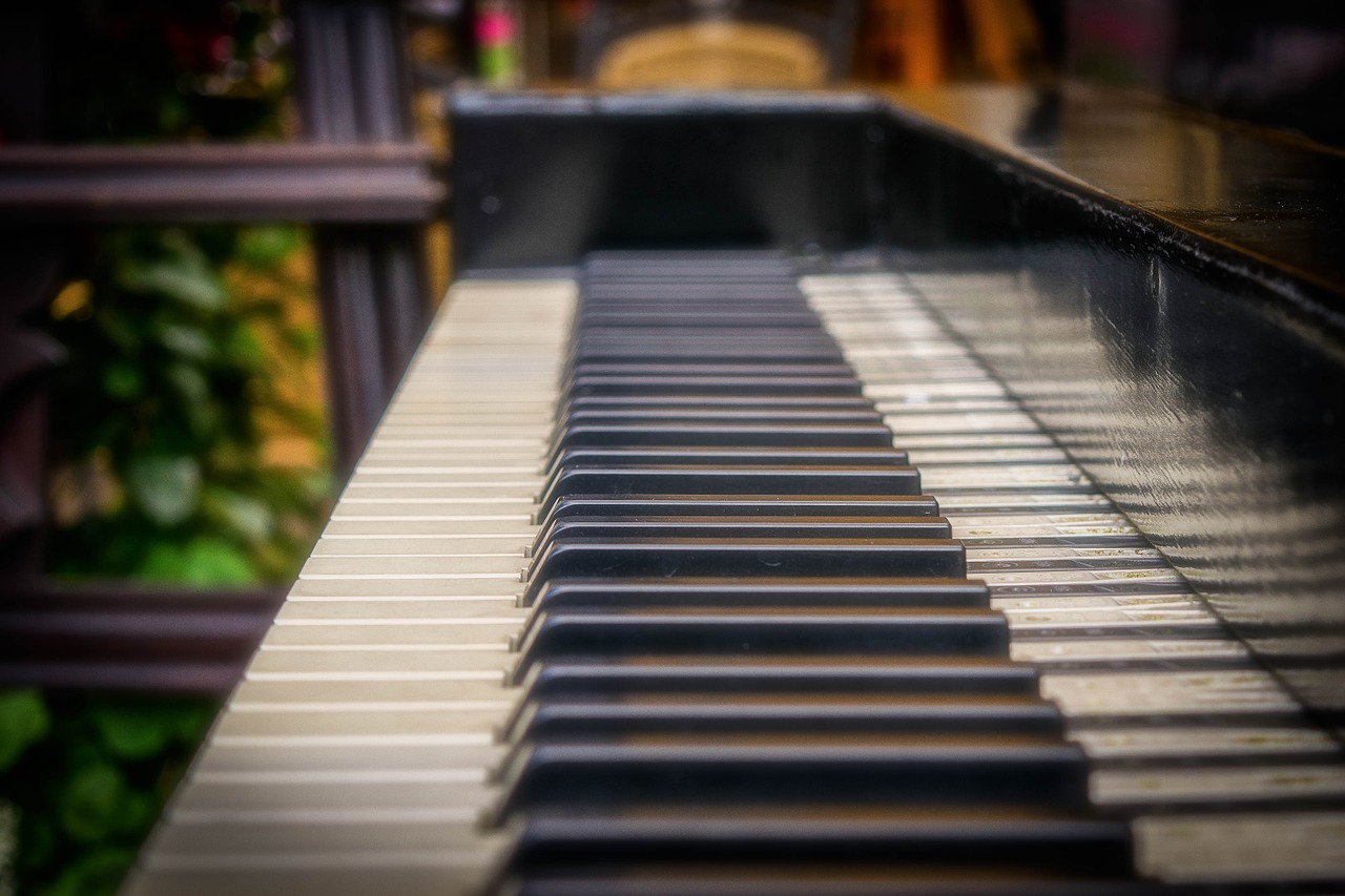 piano music keys free photo