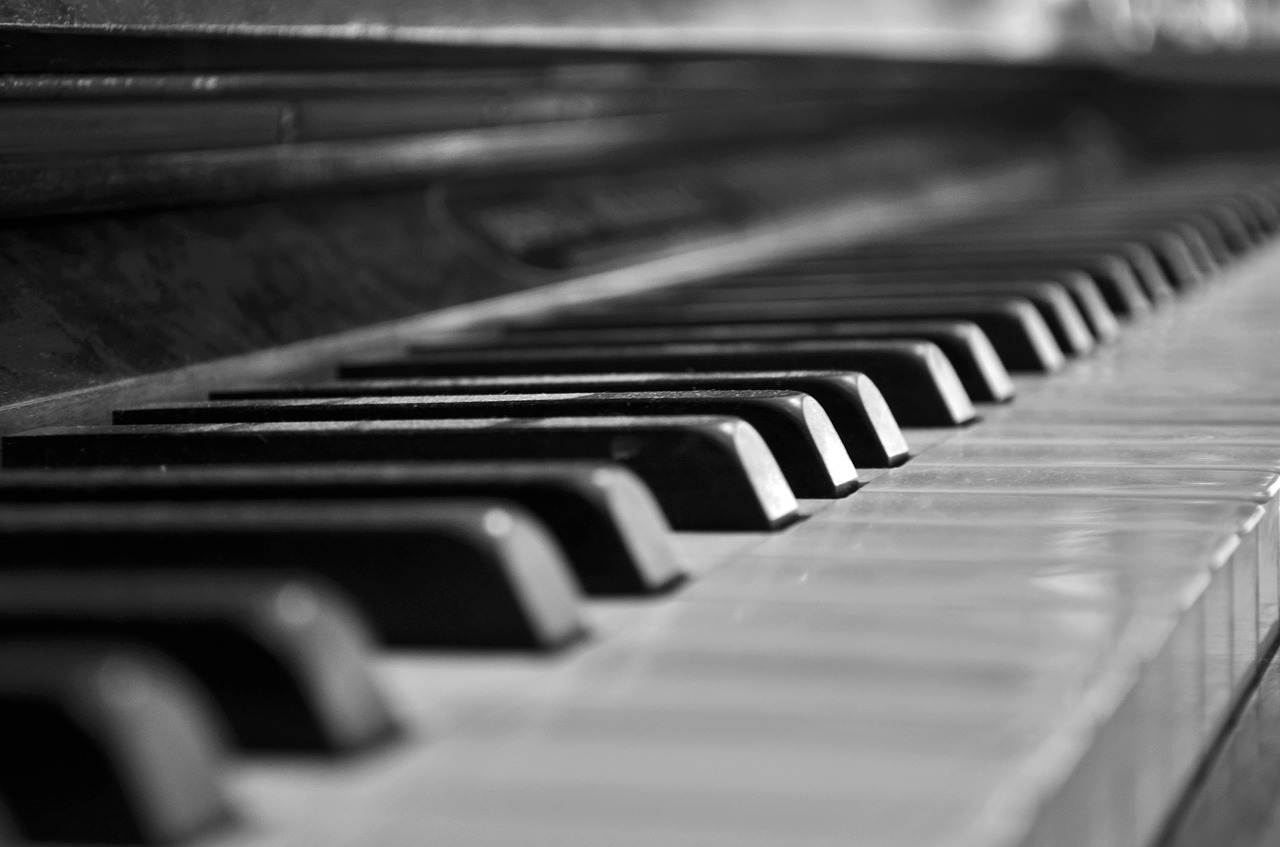 piano music plan free photo
