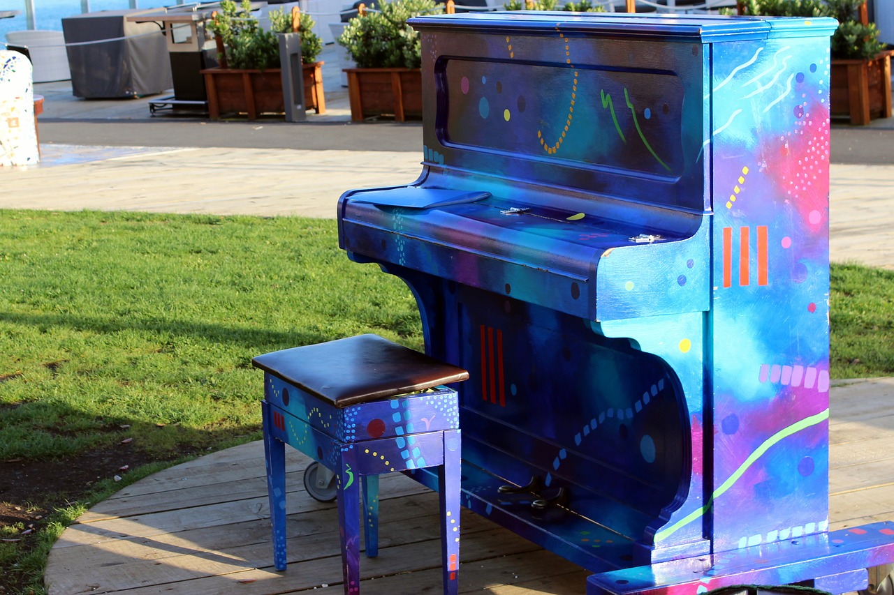 piano colorful outdoor free photo