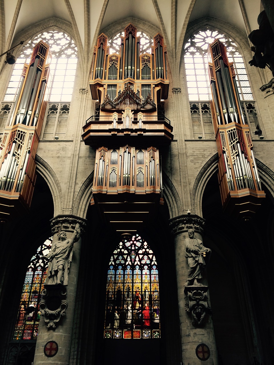 piano cathedral brussels free photo