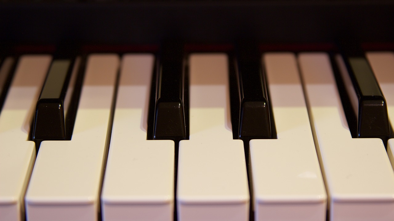 piano piano keyboard keys free photo