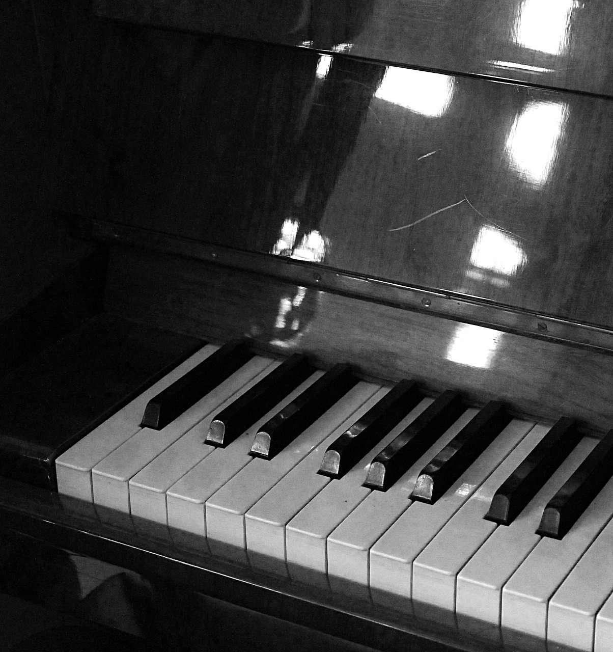 piano  black and white  music free photo
