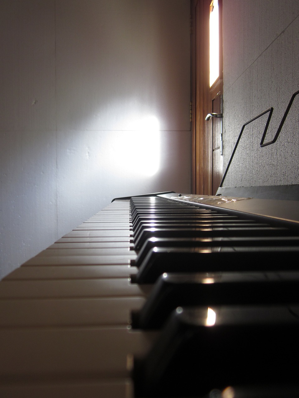 piano  music  keyboard free photo