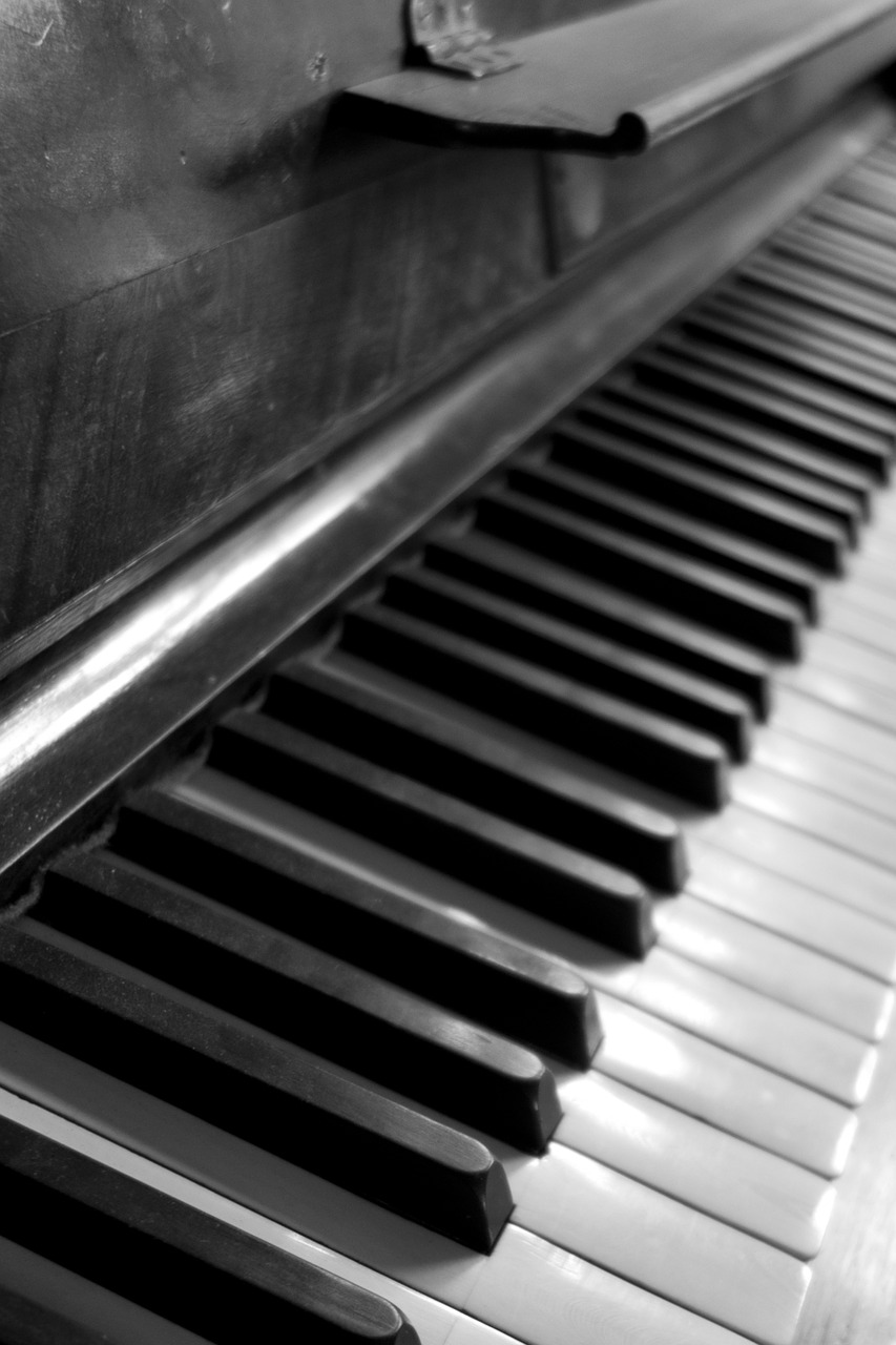 piano music keyboard free photo