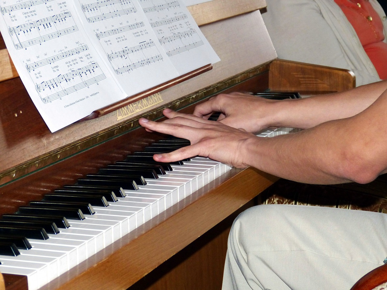piano keys music free photo