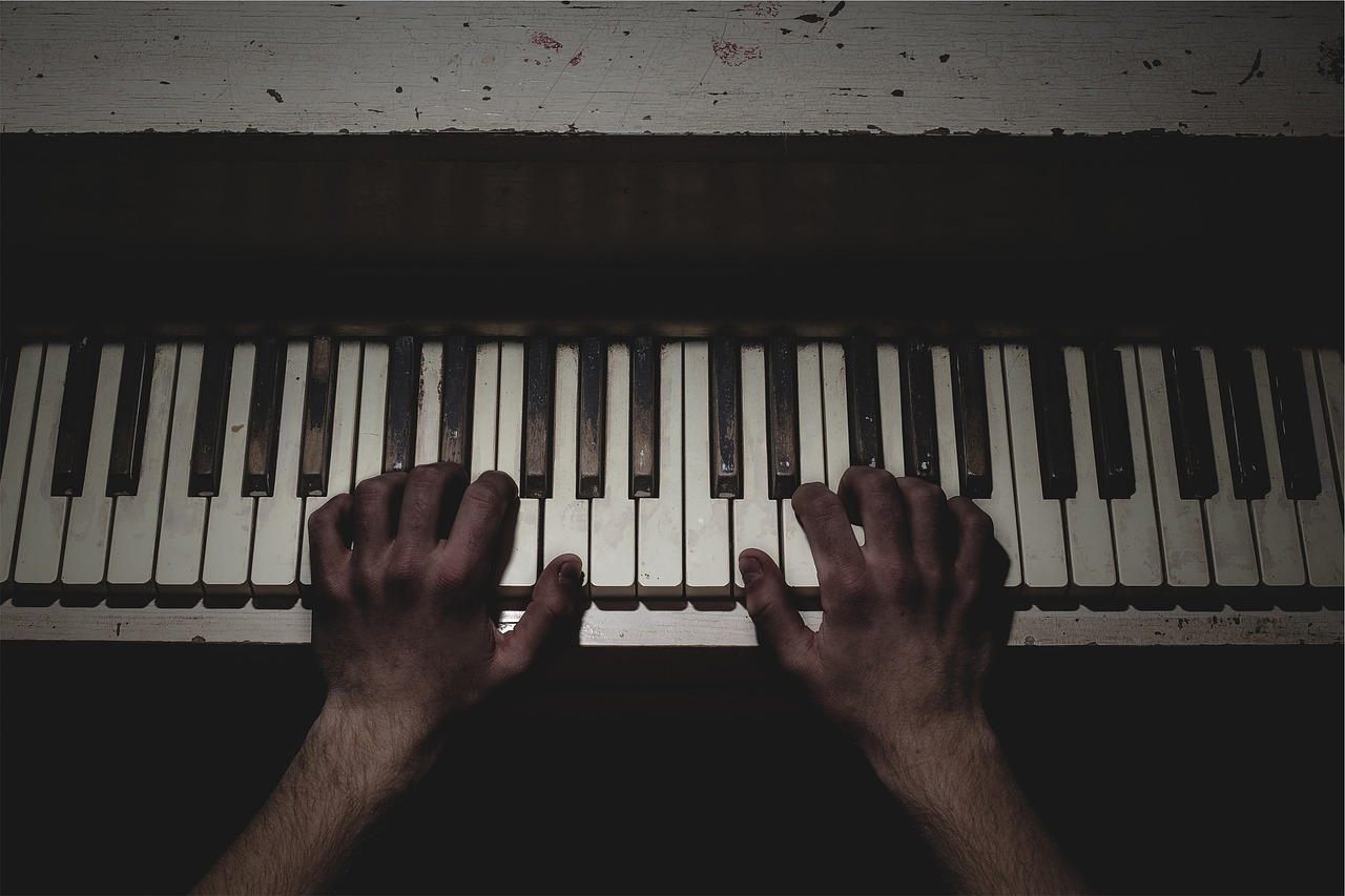 piano keys musician free photo