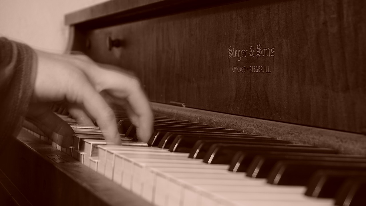 piano hands music free photo