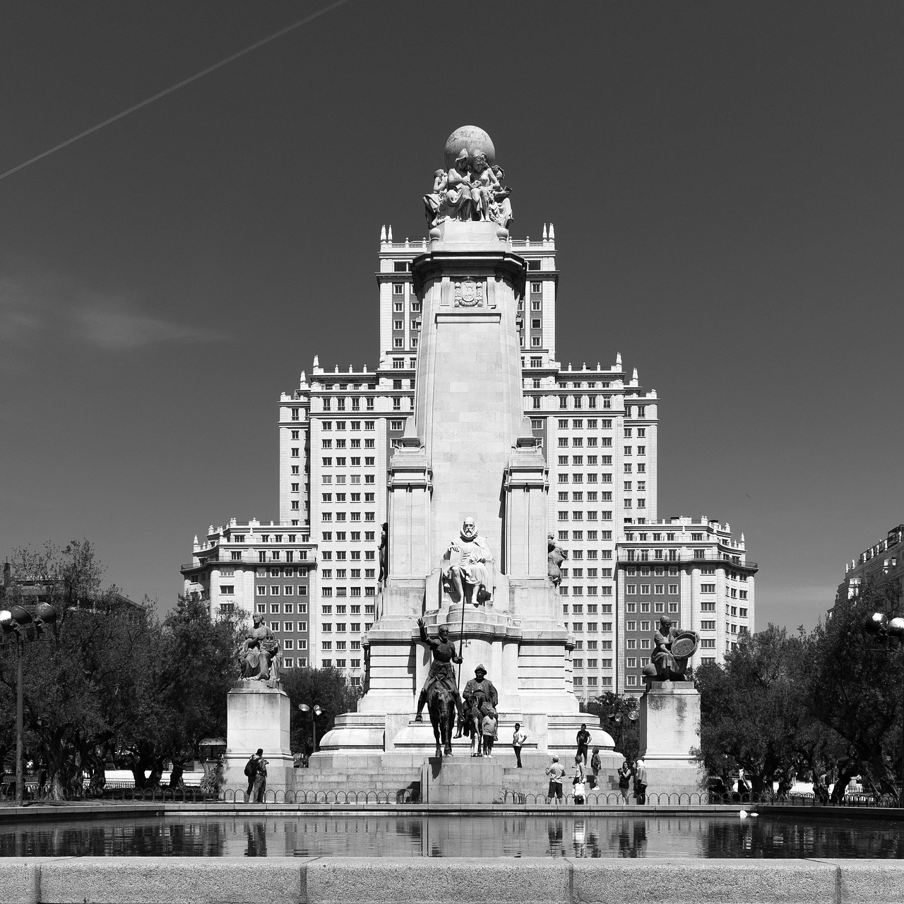 piazza di spagna madrid spain free photo