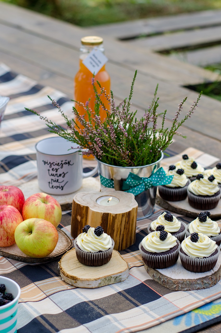 picnic cakes sweet free photo