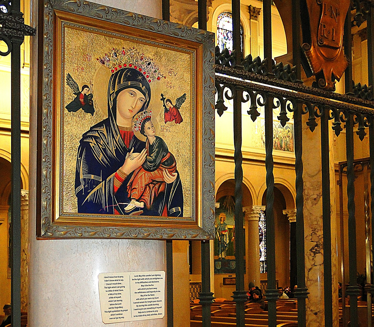 picture our lady interior of the church free photo
