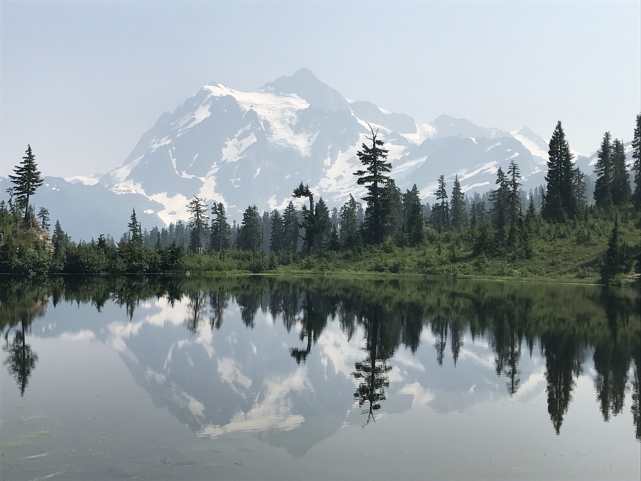 picture lake mountain mirror free photo