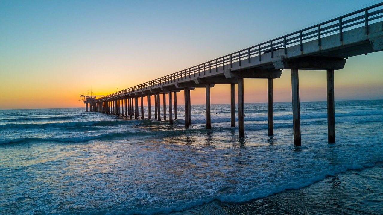 pier structure ocean free photo