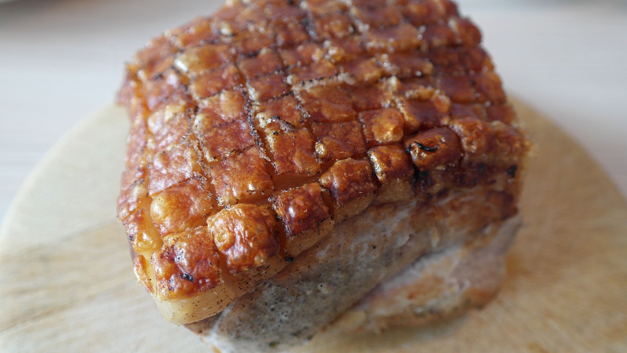 pig crust roast roast pork free photo