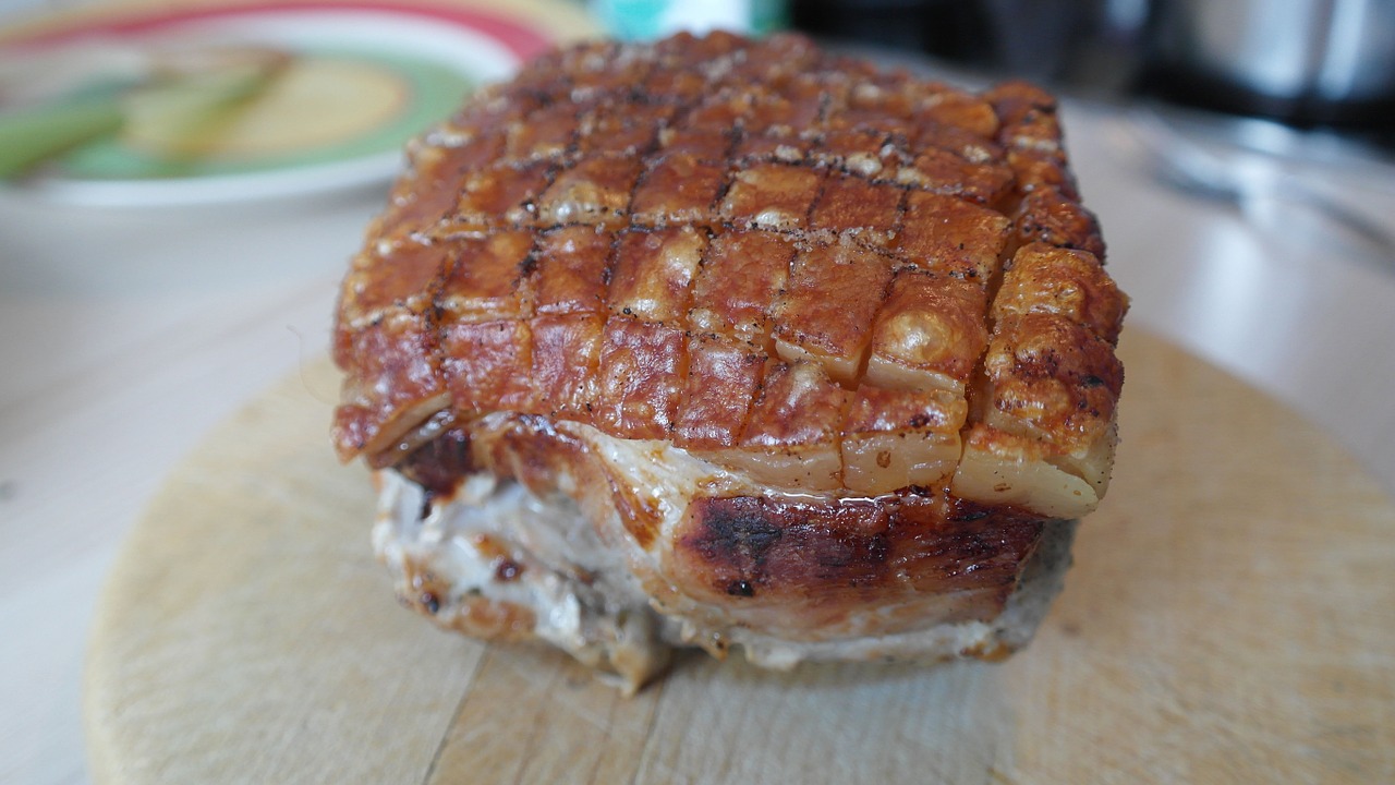 pig crust roast roast pork free photo