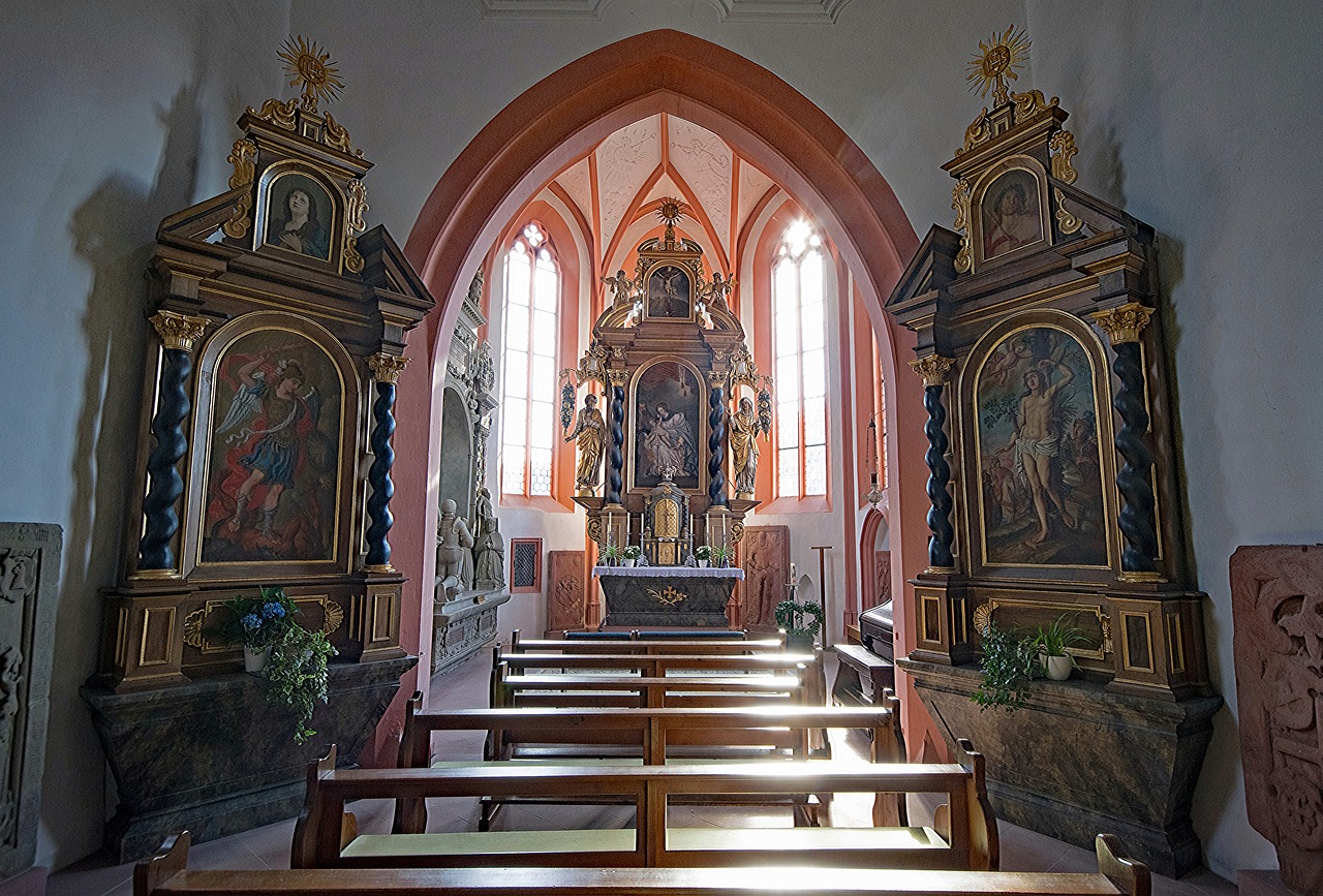 pilgrimage church hess contained mespelbrunn free photo