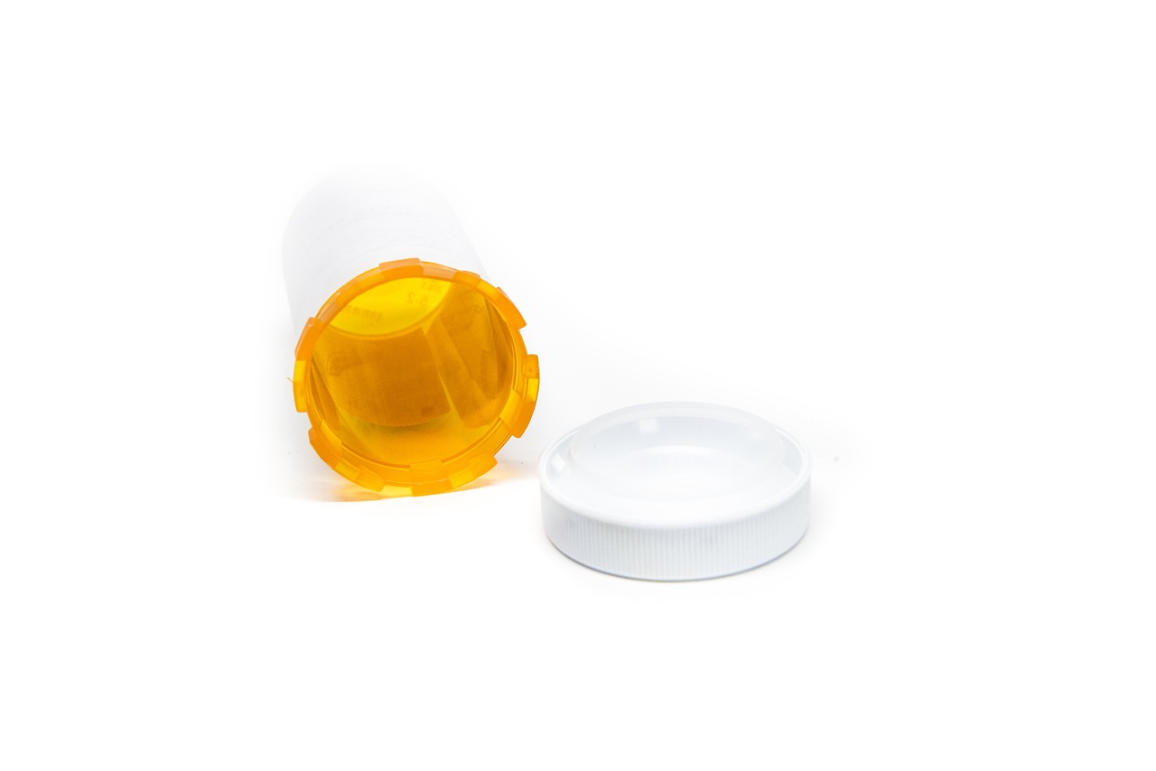 pill medicine capsule free photo