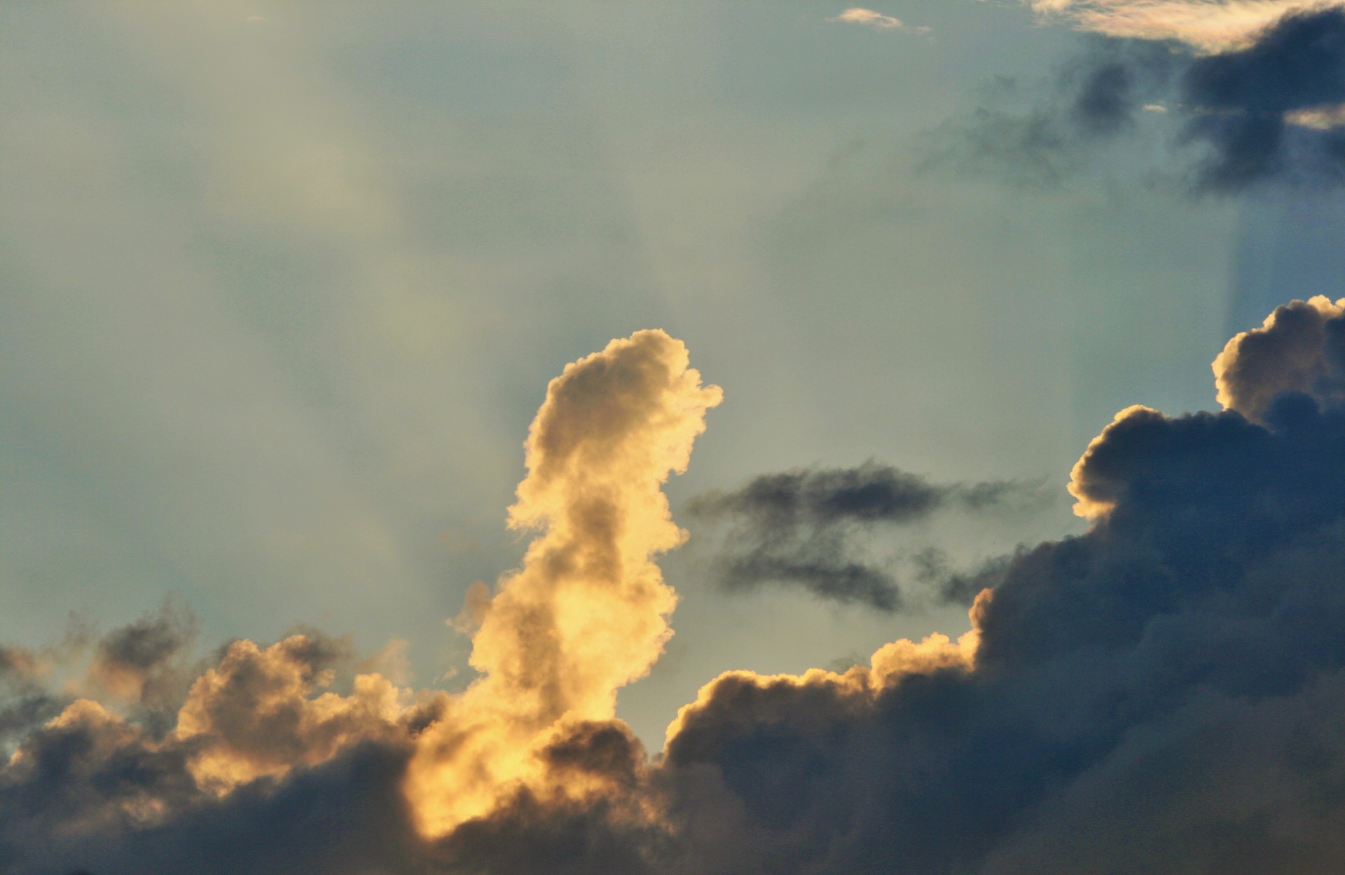 sky cloud pillar free photo