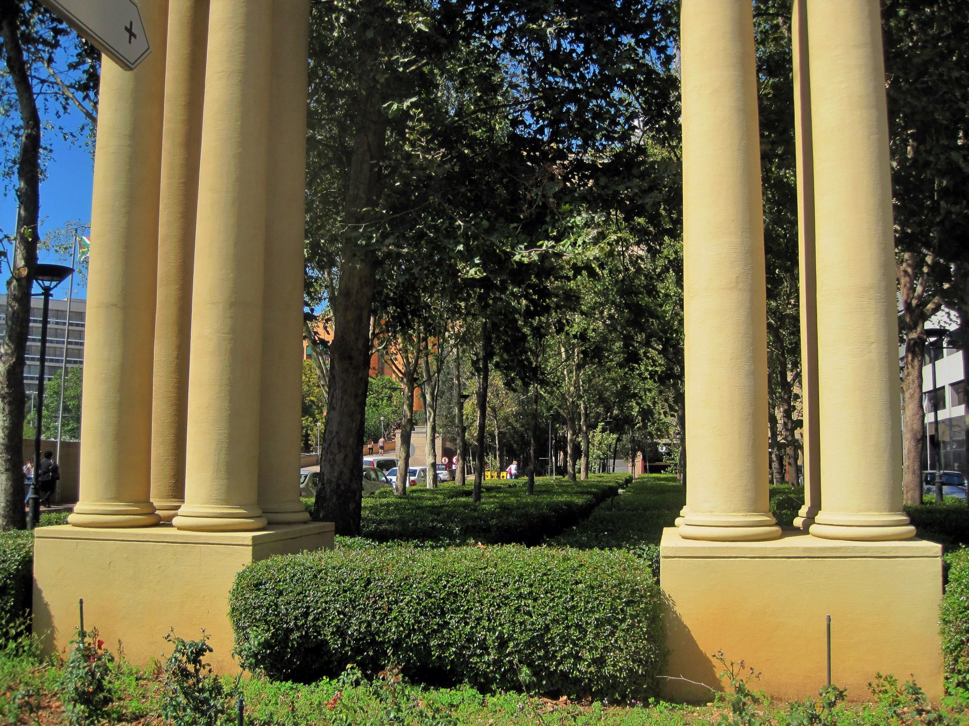 entrance pillars hedges free photo