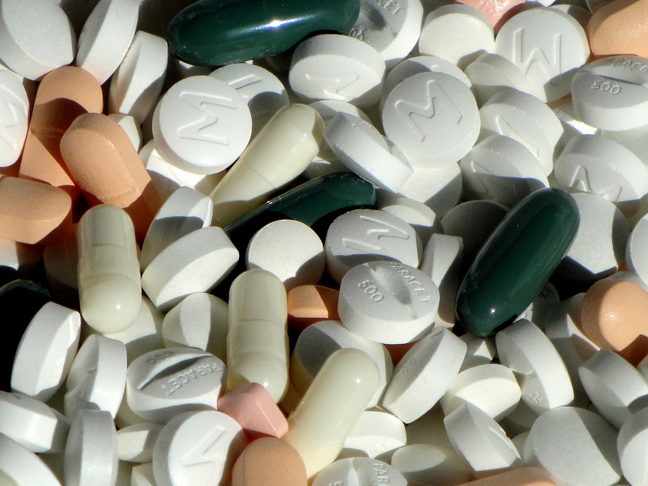 pills medication capsule free photo