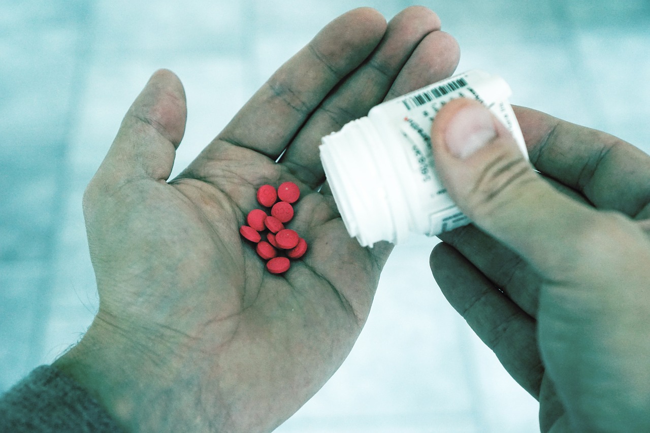 pills medicine tablets free photo