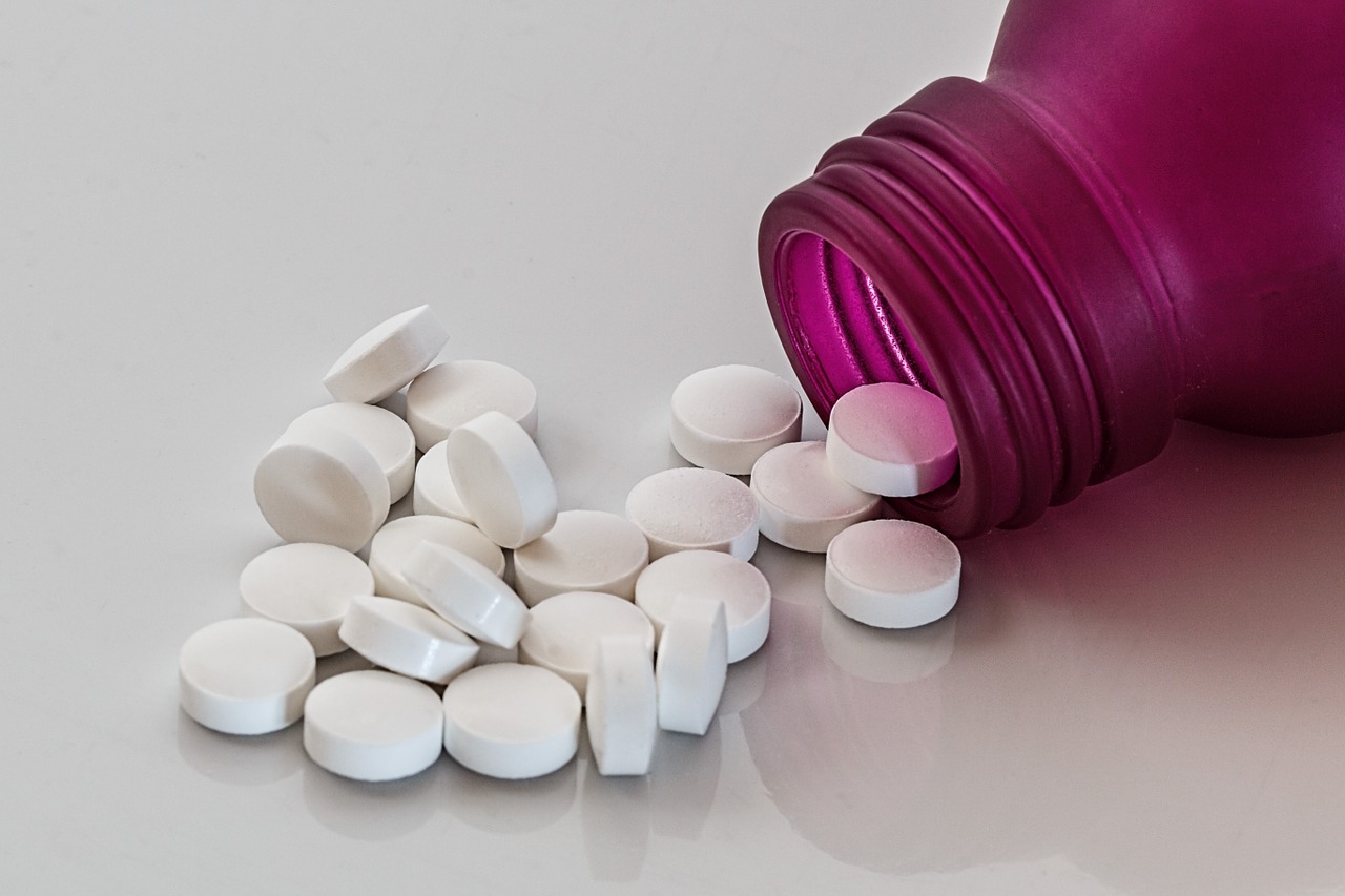 pills medication tablets free photo