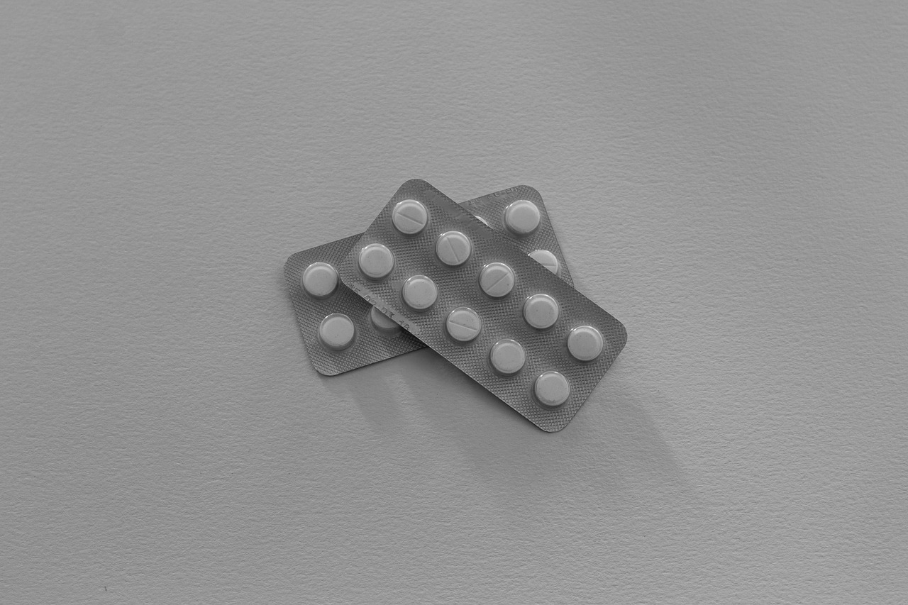pills medicine pharmaceutical free photo