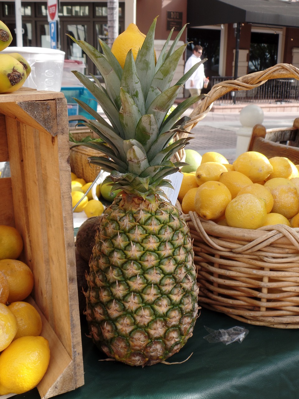 pineapple market fresh free photo