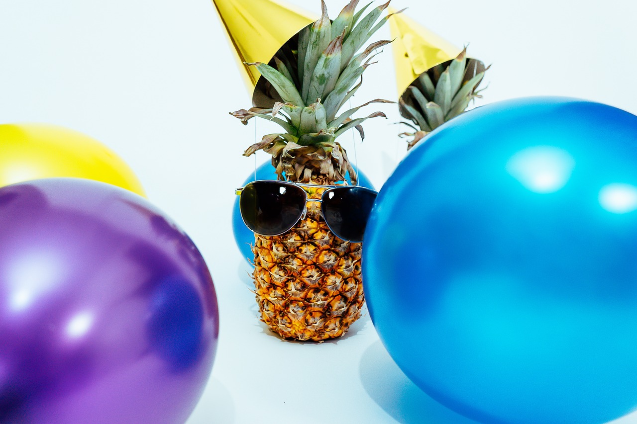 pineapple  pineapples  party hats free photo
