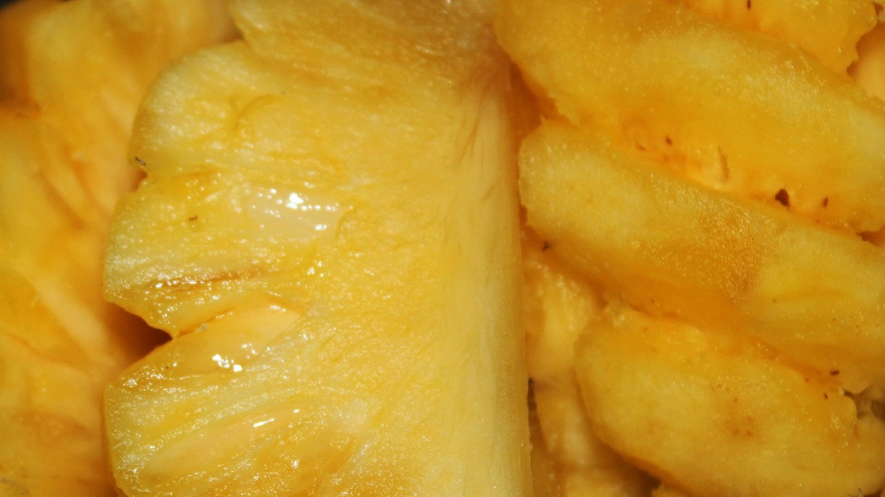 pineapple fruit fresh free photo