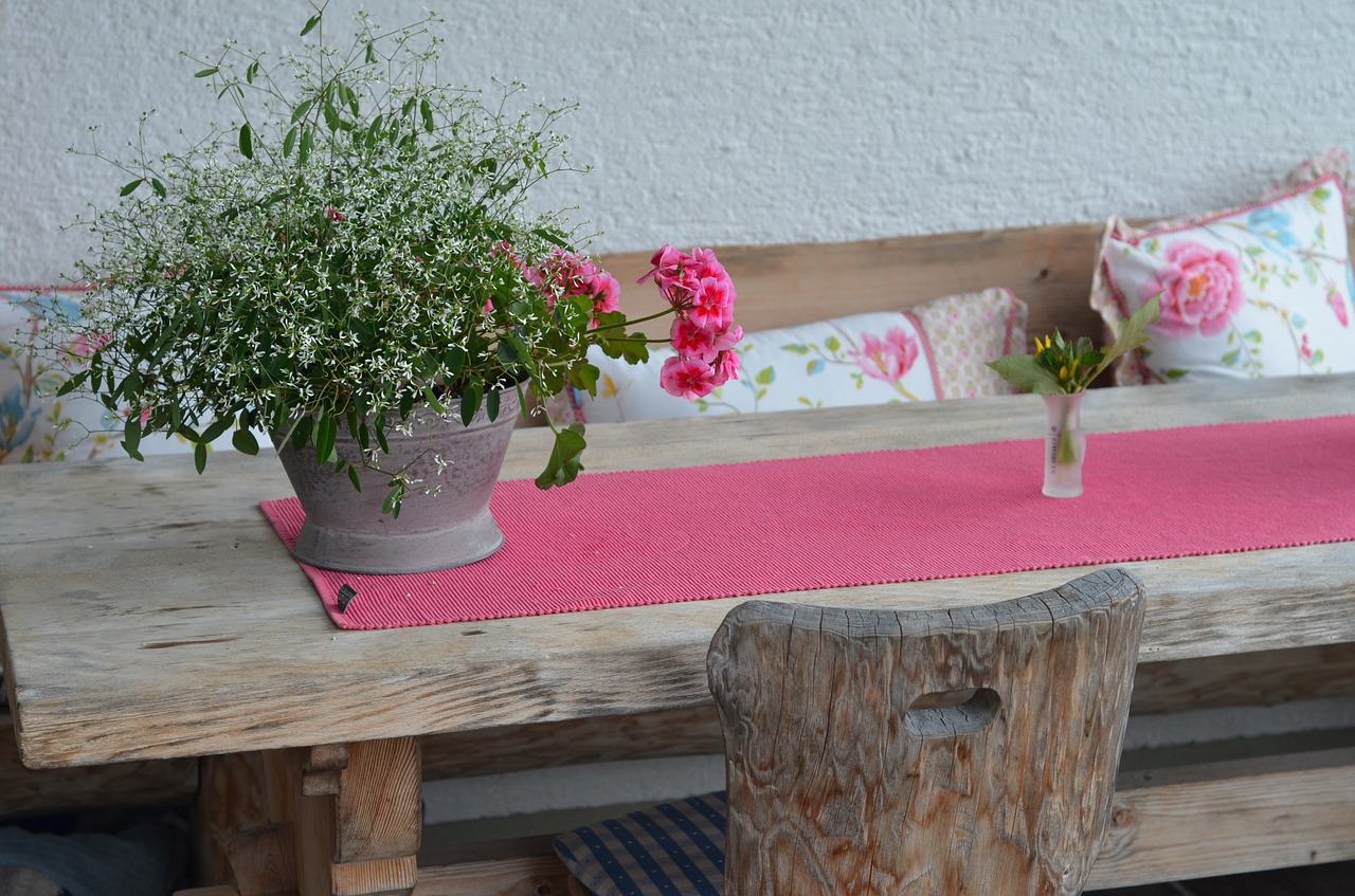 pink flowers table free photo