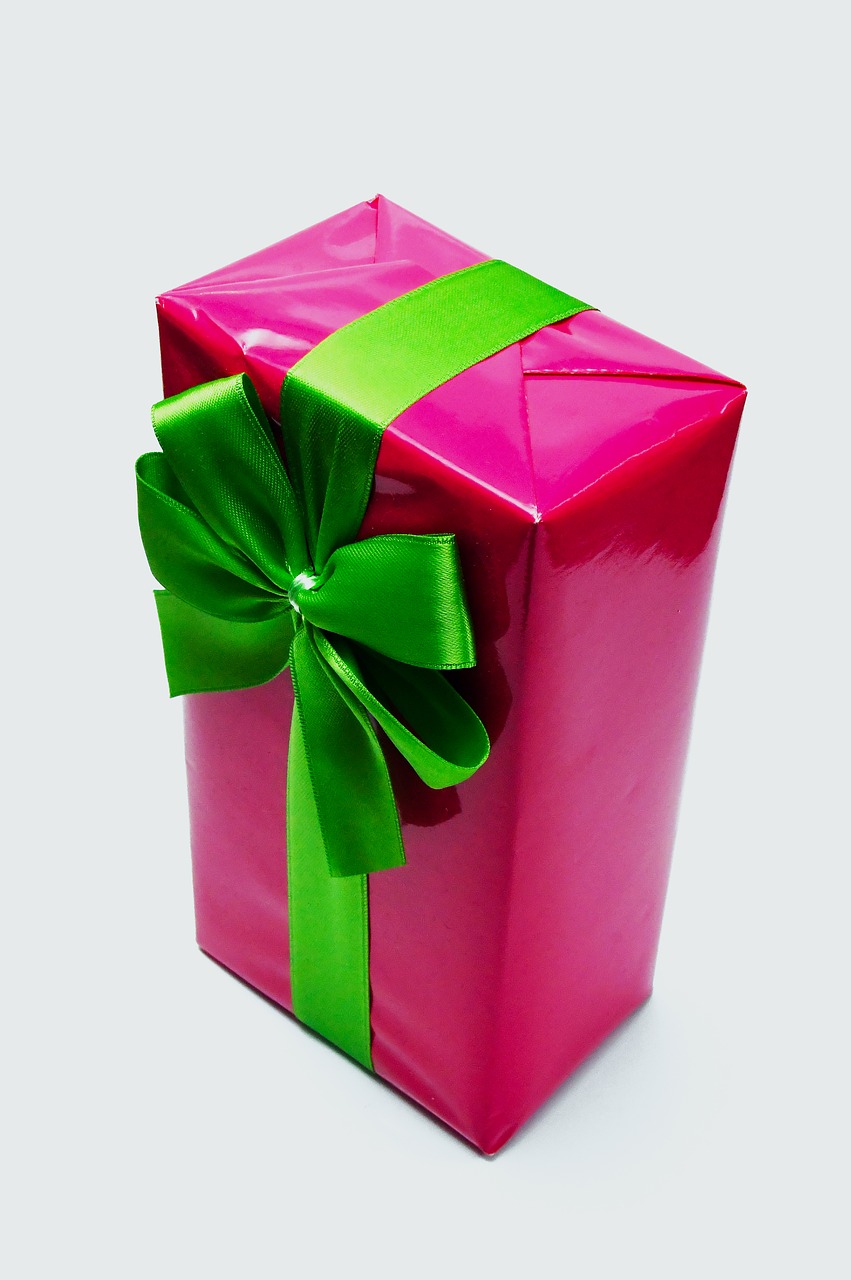 pink  packaging  box free photo