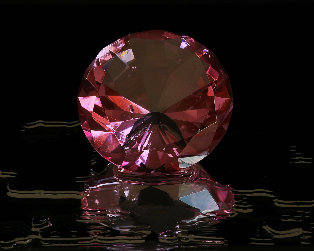 pink diamond round cut gem stone free photo