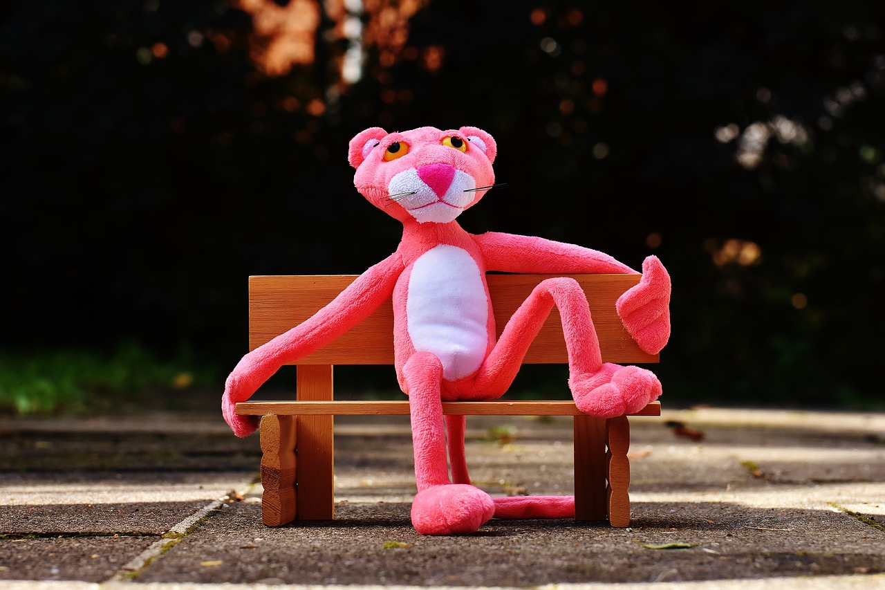 pink panther bank rest free photo