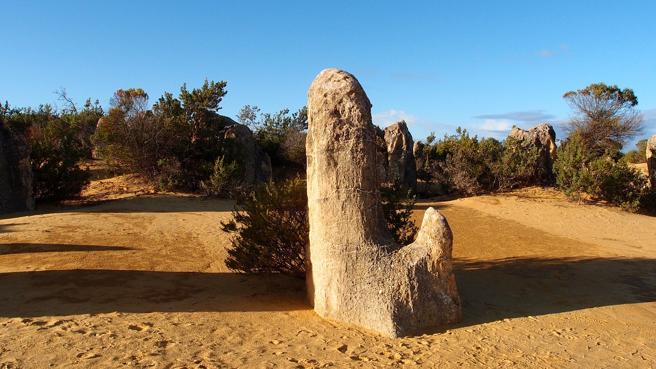 pinnacle nature australian outback free photo