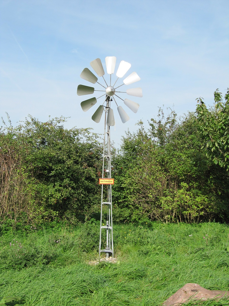 pinwheel wind power water pump free photo