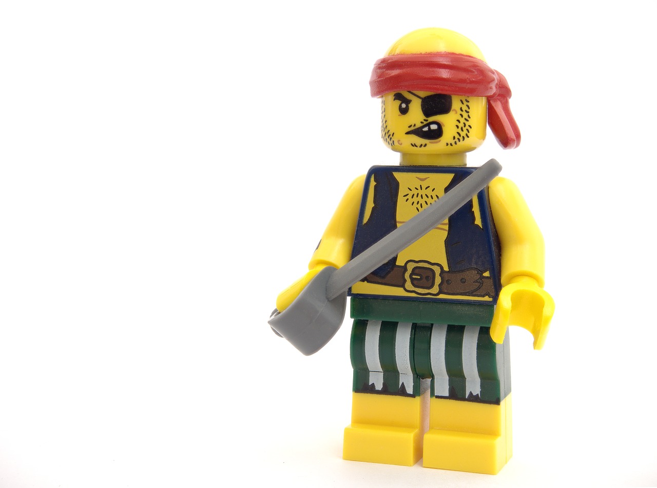 pirate lego robber free photo