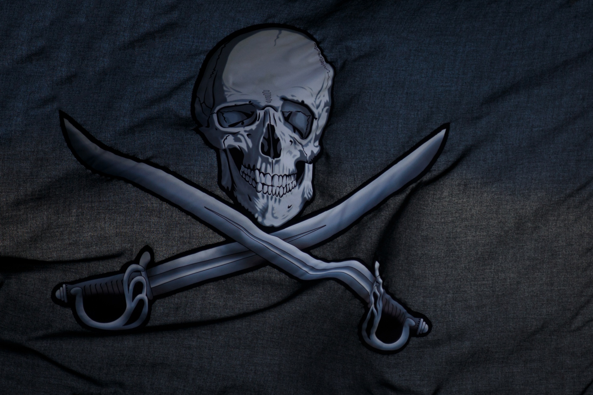 black blue crossbones free photo