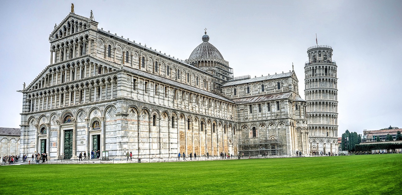 pisa italy leaning tower free photo