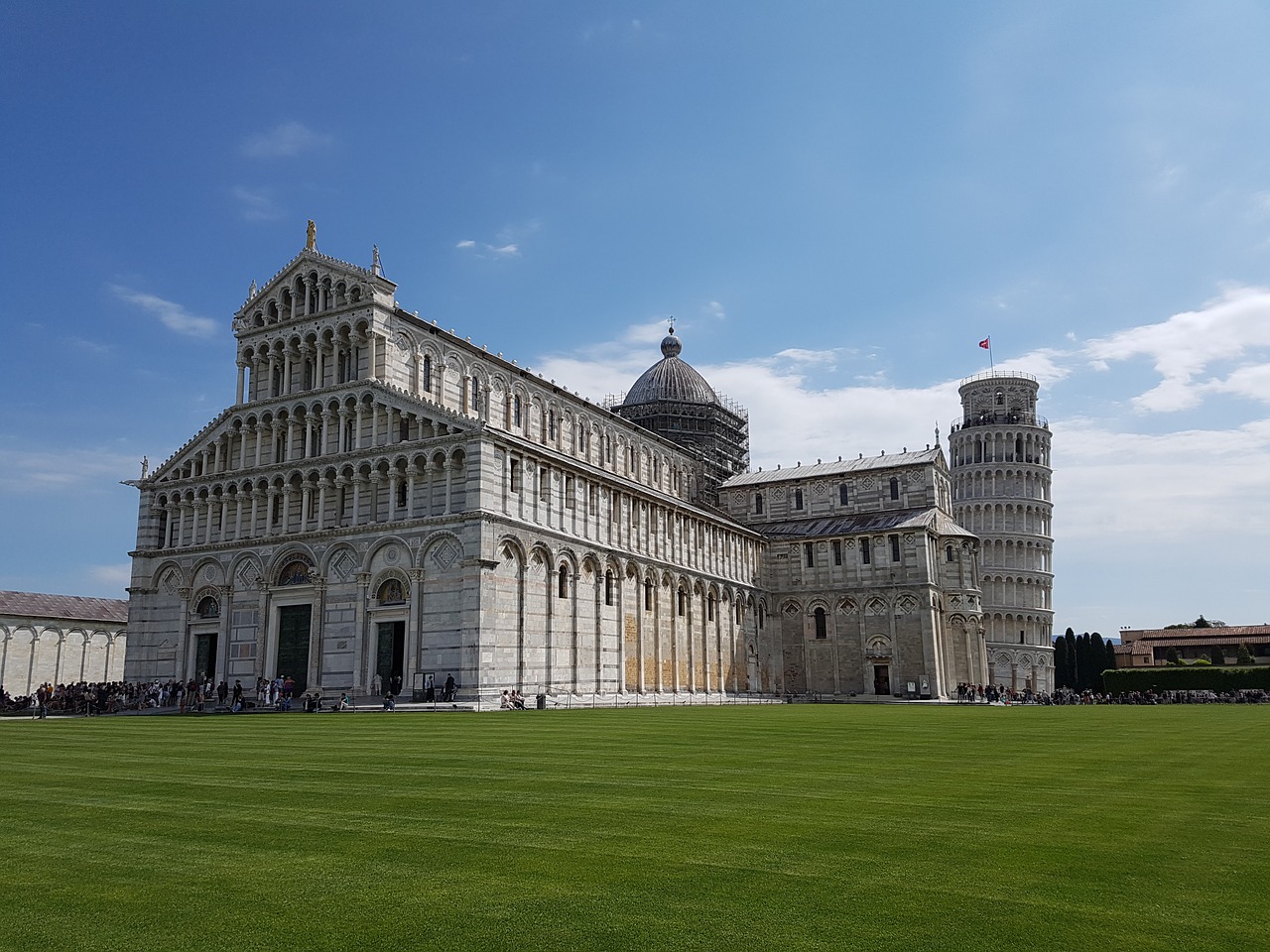 pisa leaning tower dom free photo