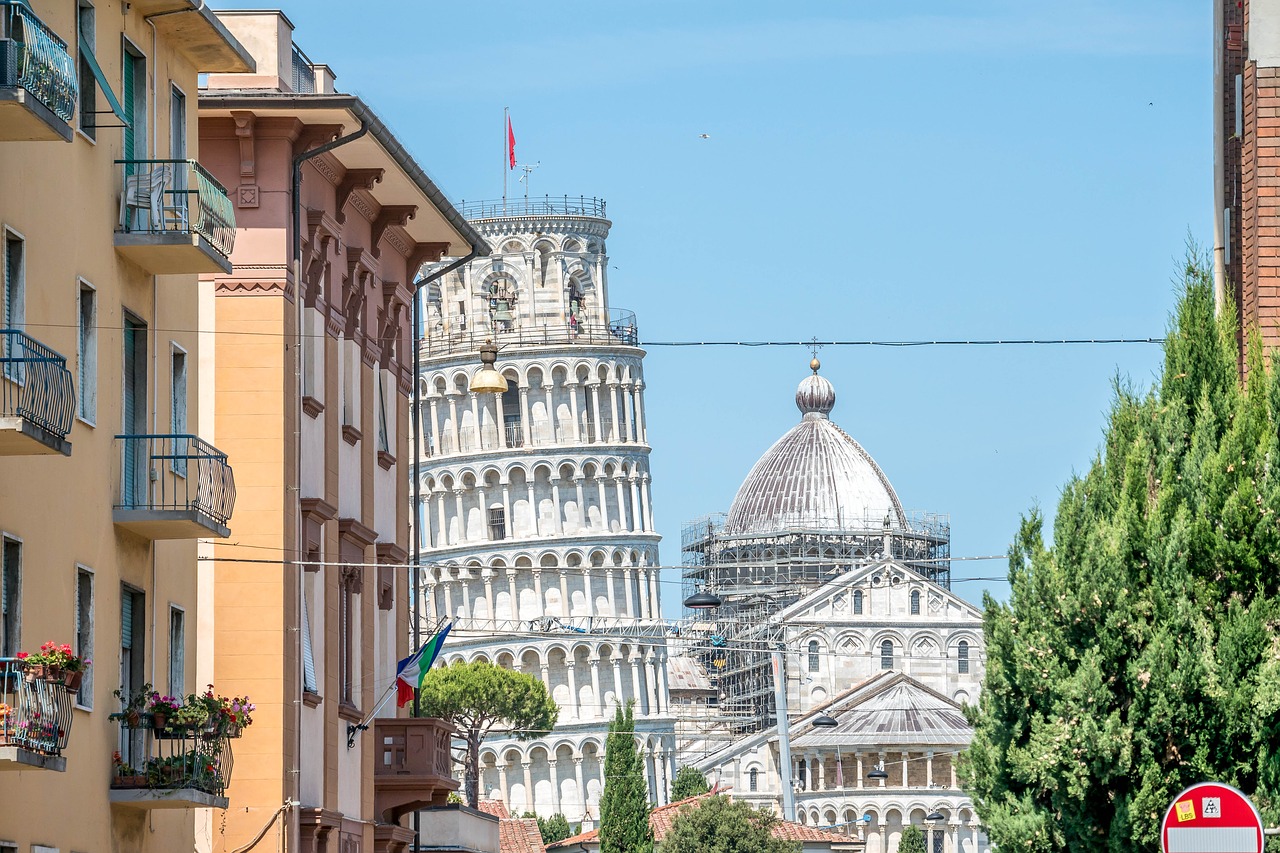 pisa  historically  tower free photo