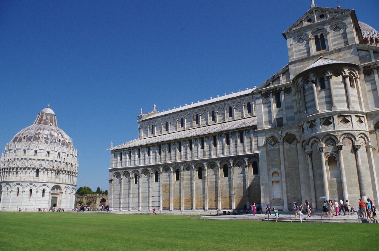 pisa italy leaning free photo