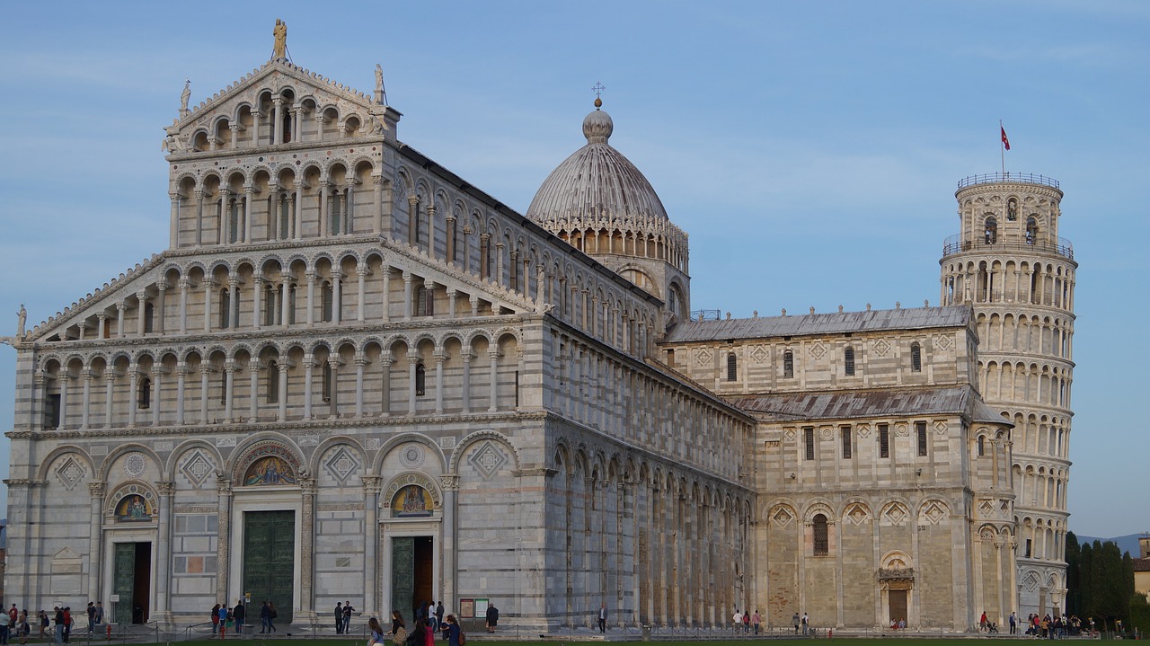 pisa italy leaning tower free photo