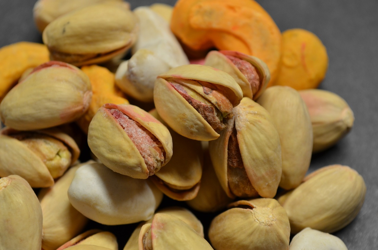 pistachios nuts food free photo