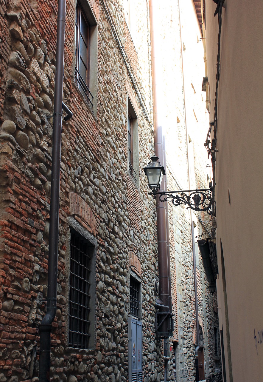 pistoia alley tuscany free photo