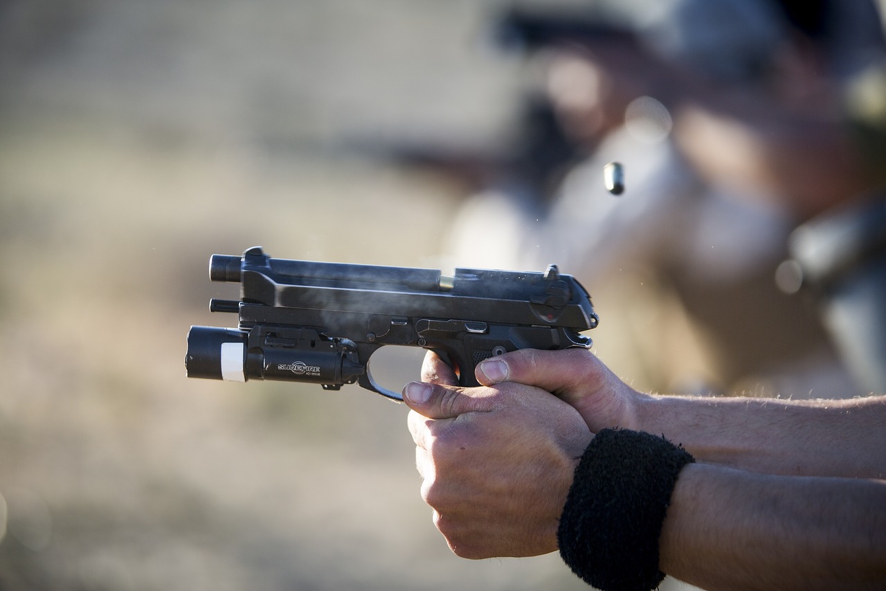 pistol firearm live-fire free photo