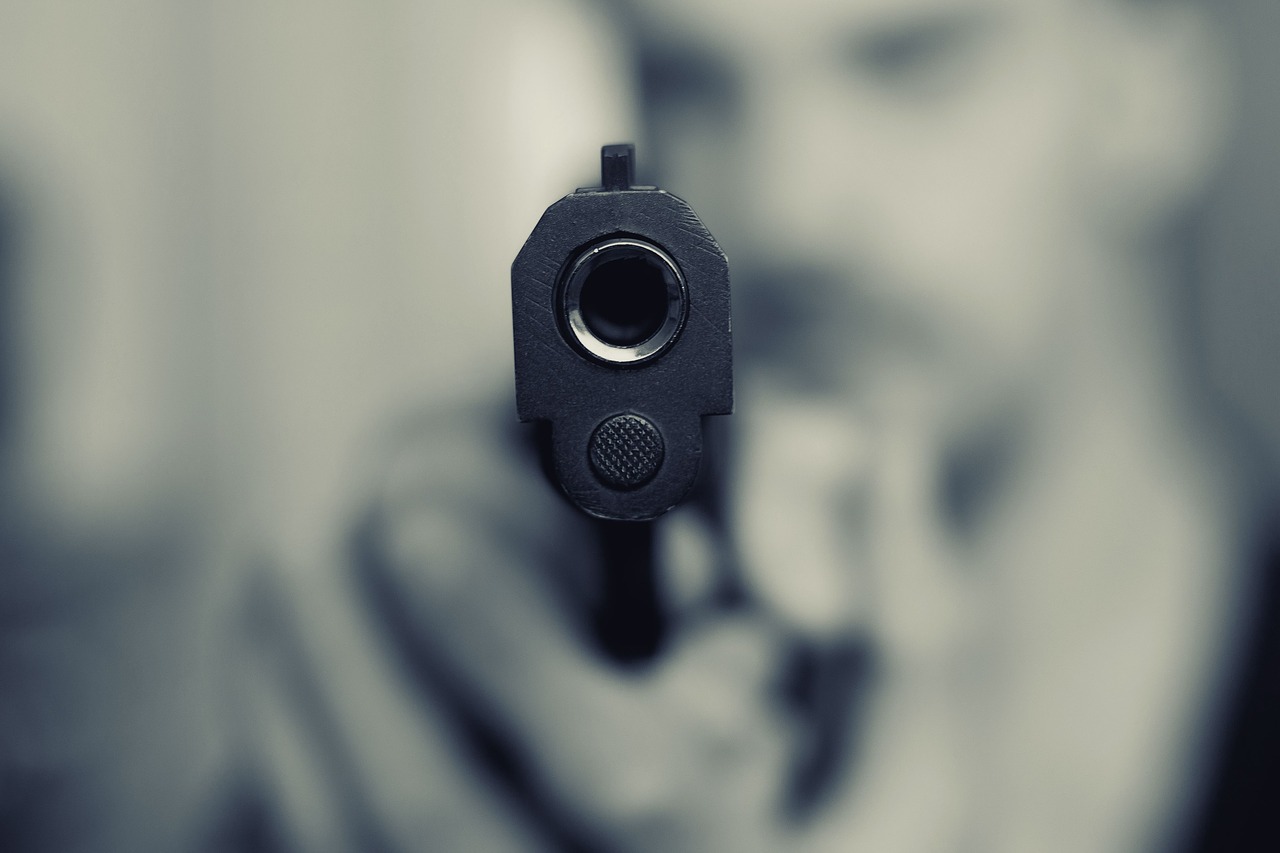 pistol  scam  weapon free photo