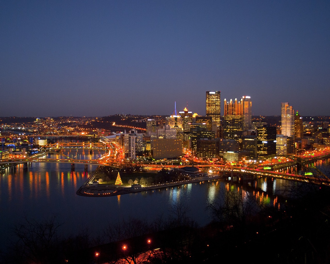 pittsburgh downtown night free photo