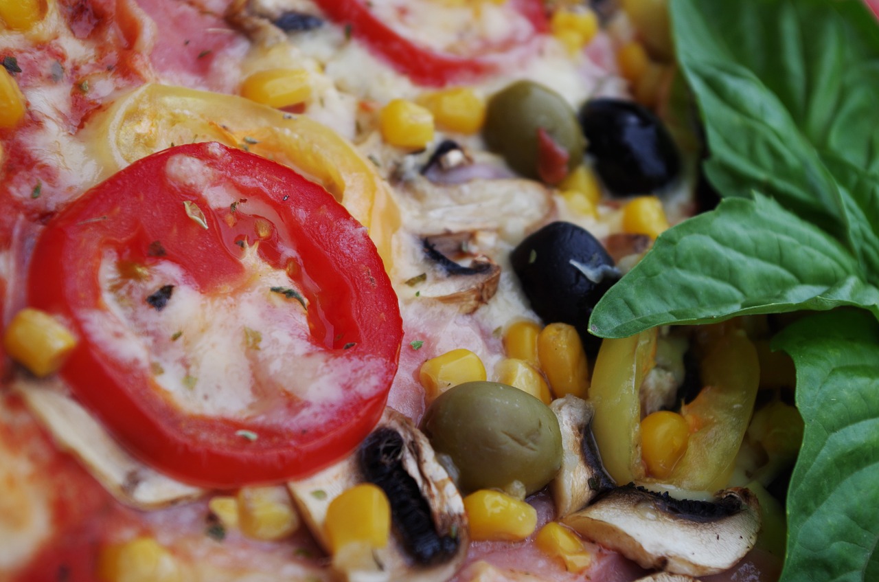 pizza basil olives free photo