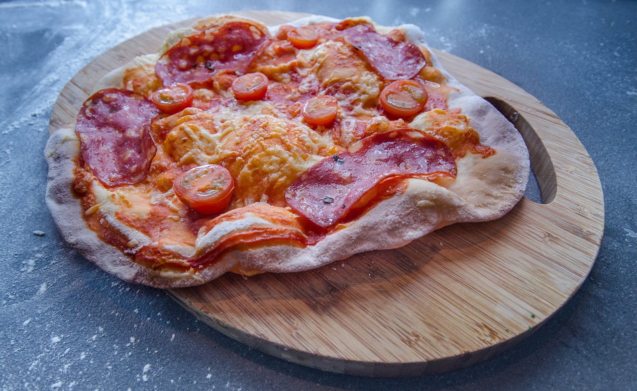 pizza stone homemade free photo